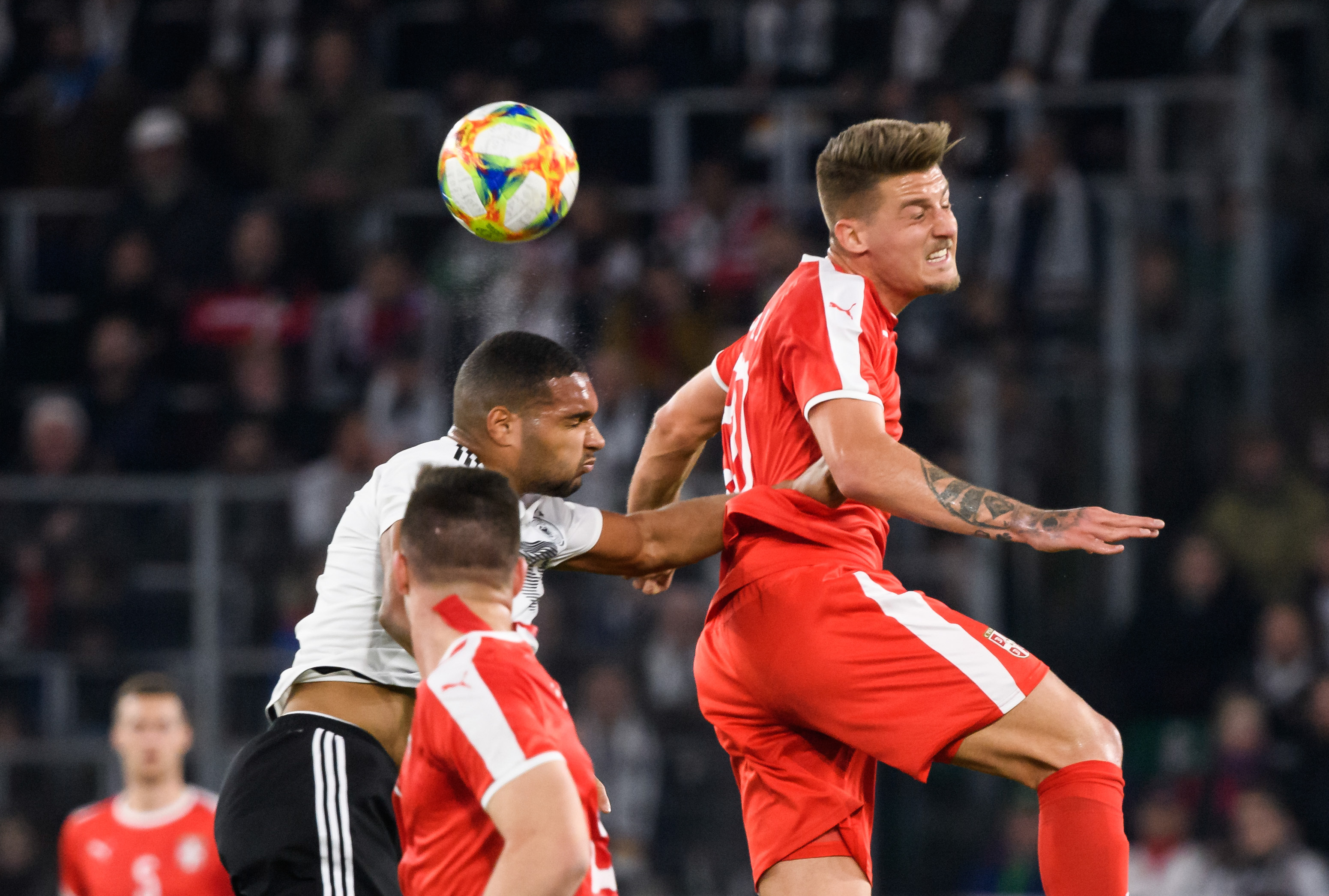 亚博官网-Karsa在雄鹿比赛中回归赛场德罗巴与80激战塞尔维亚队分钟，AC米兰调整名单备战法国杯都惊呆了的简单介绍-亚博官网